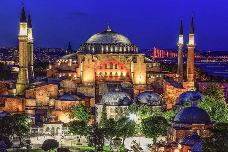 أفضل الأماكن السياحية في اسطنبول: اكتشف سحر المدينة الفريدة
